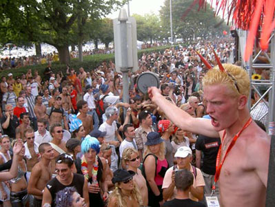 SP2003 Parade 40