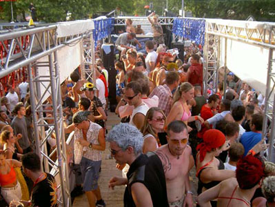 SP2003 Parade 41