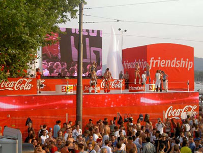 SP2003 Parade 53