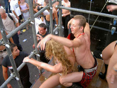 SP2003 Parade 71